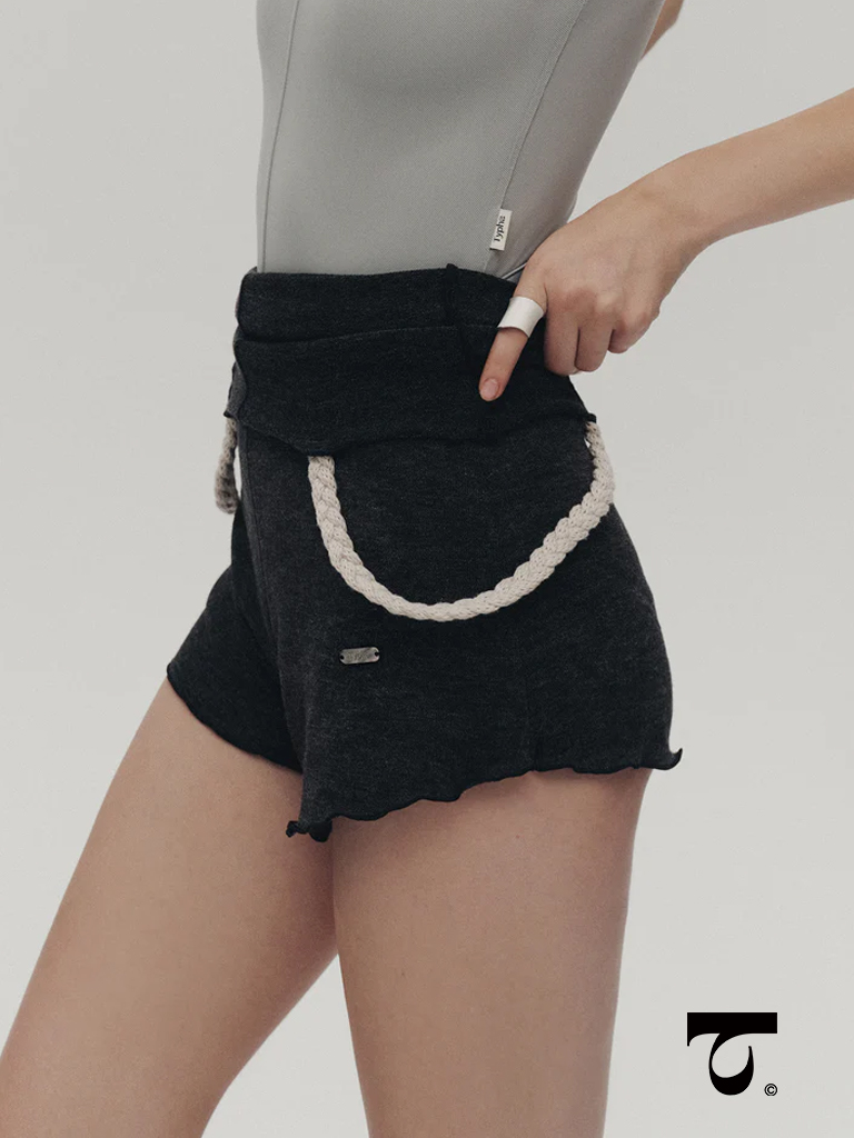 Typha_灰黑色吊带连体衣